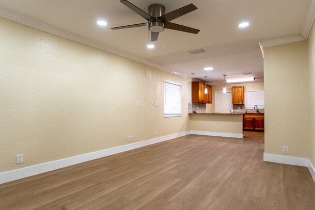 Building Photo - 10911 NW 45th St