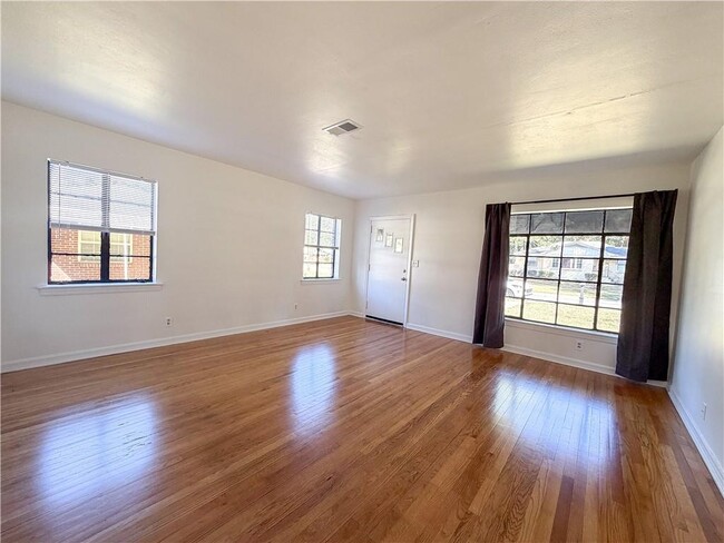 Building Photo - 2361 S Salvia St