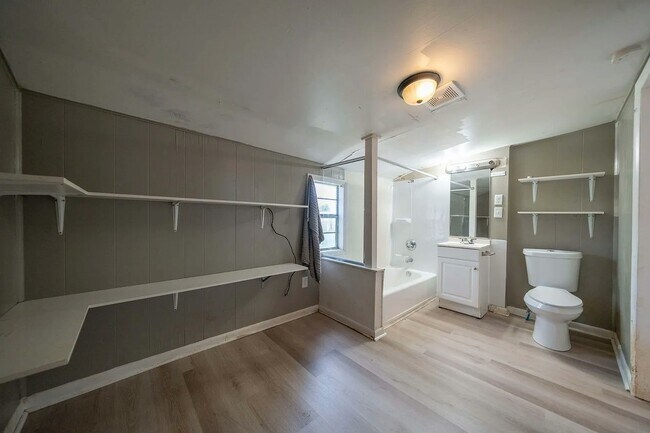 Foto del edificio - 807 Walnut St