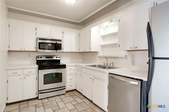 Foto del edificio - 1103 Deorsam Dr