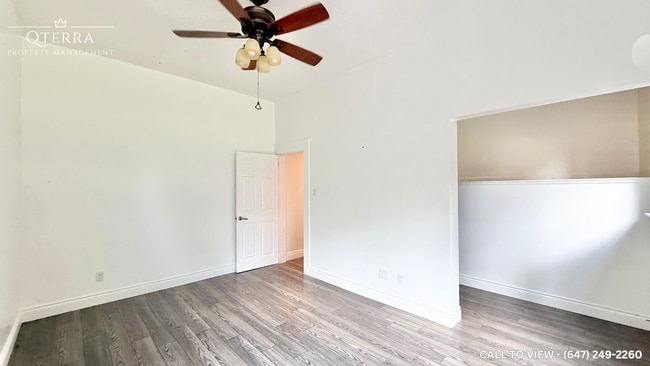 Building Photo - 115 Close Av