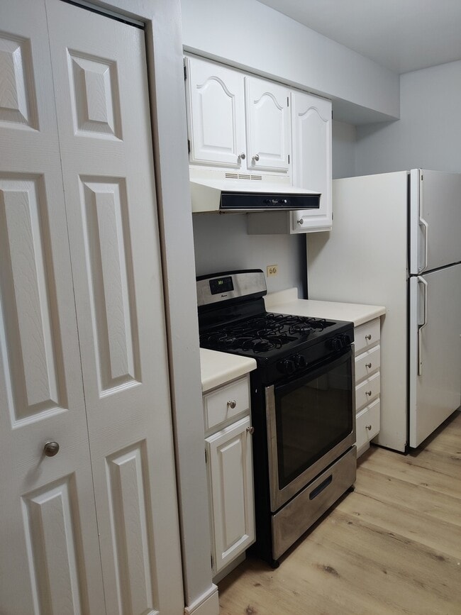 Foto del edificio - 2526 Berkshire Ct