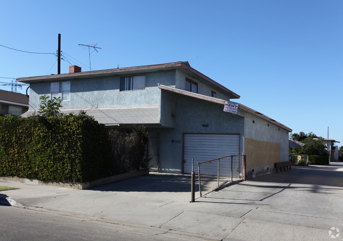 Primary Photo - 9031 Park St