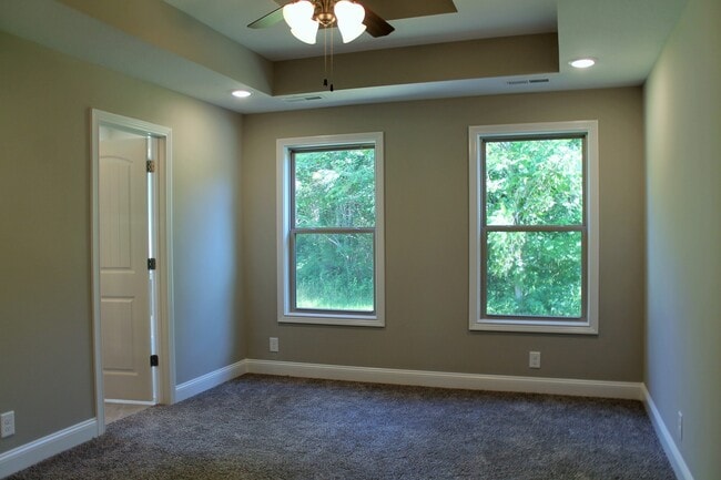 Foto del edificio - 257 Azalea Dr