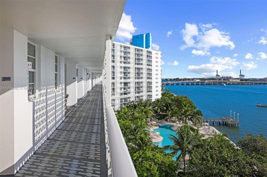 Foto principal - 910 West Ave