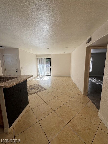 Foto del edificio - 2985 Juniper Hills Blvd