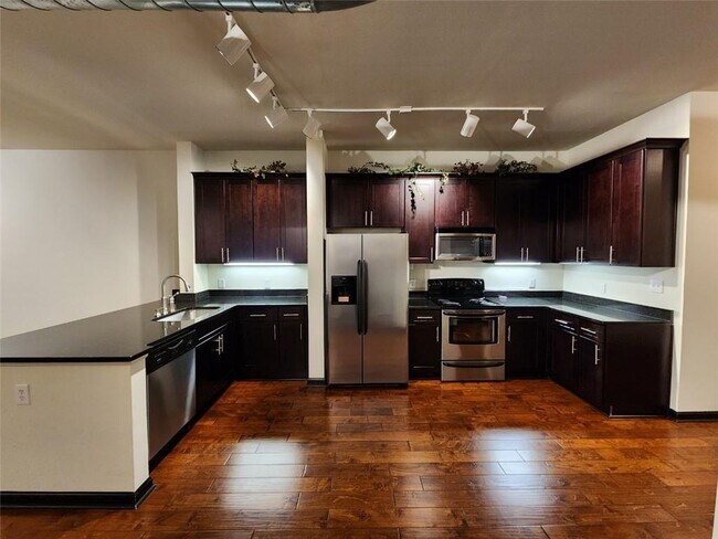 Foto del edificio - 5300 Peachtree Rd