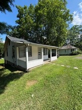 Building Photo - 2135 S Delaware Dr