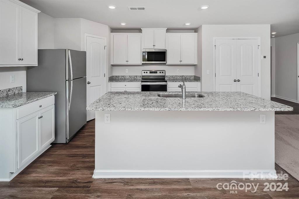 Building Photo - 2250 Transatlantic Ave