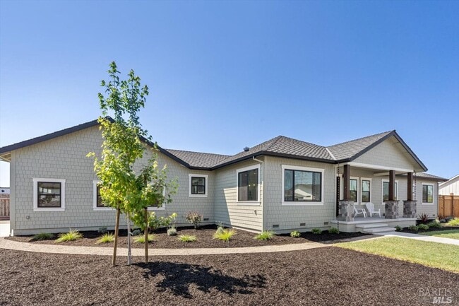 Building Photo - Beautiful 3 Bed 2.5 Bath Home in Larkfield Wikiup Neighborhood $5,000 per month!
