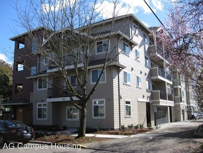 Building Photo - 362 E 12th Ave