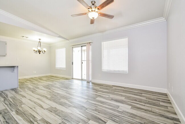 Foto del edificio - 3118 Flower Garden Ct