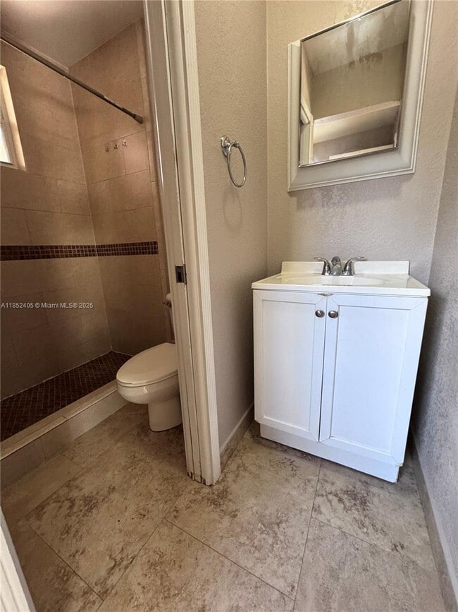 Foto del edificio - 955 SW 75th Ave