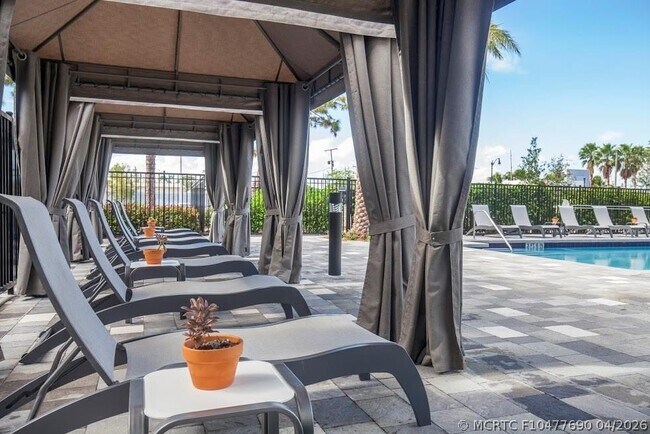 Foto del edificio - 1240 NE 24th St