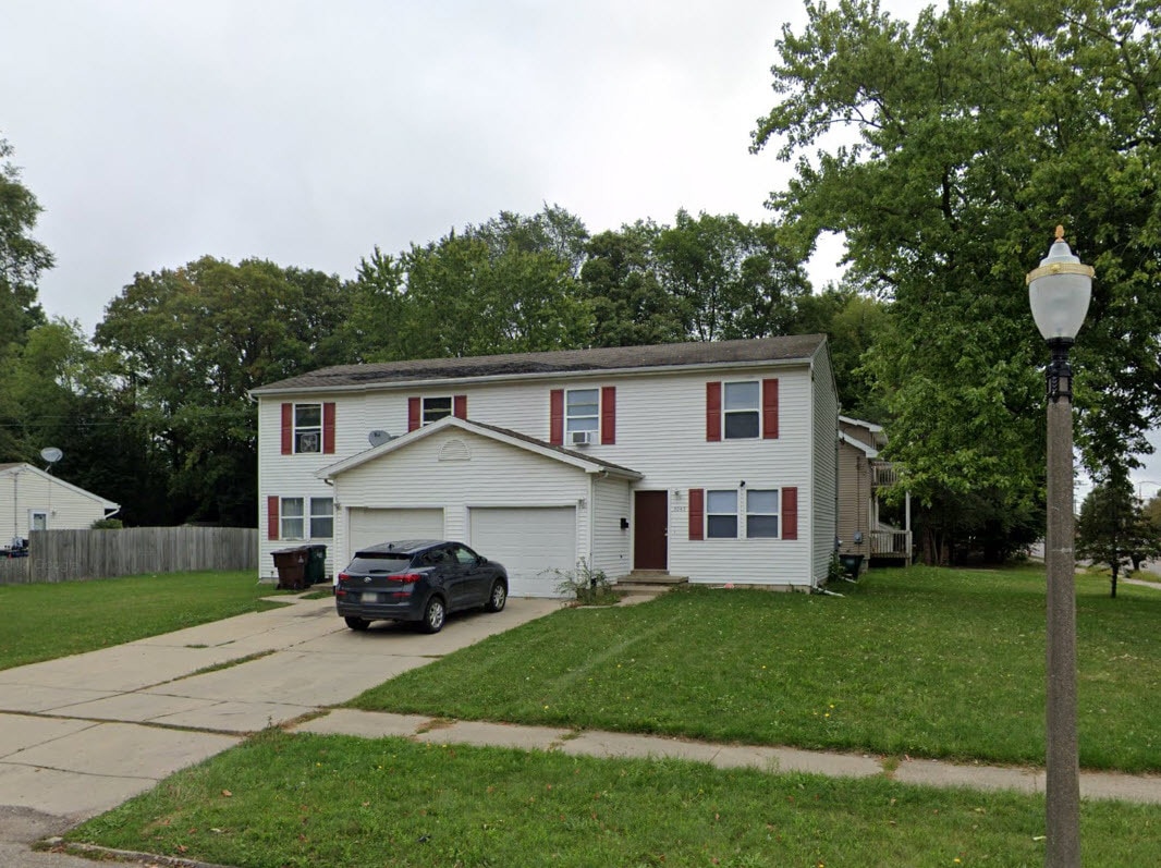 Photo - 5043 Stafford Ave (Lansing, MI)
