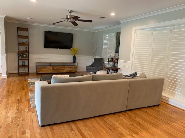 Foto del edificio - 1093 Harbor View Rd