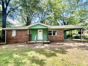 Building Photo - 25 Almo Dr