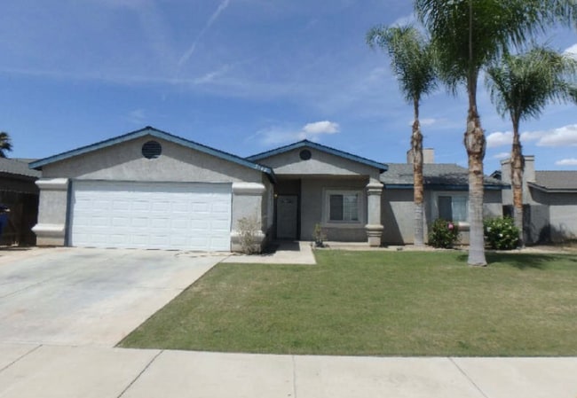 Building Photo - 5302 Grant Grove St