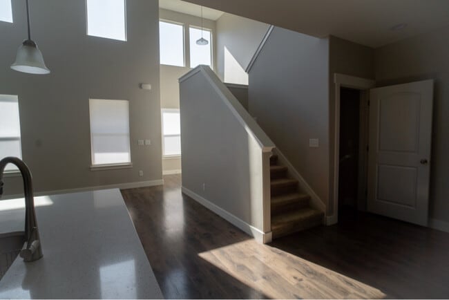 Building Photo - 1365 N 3740 W