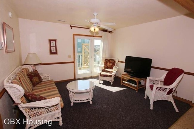 Building Photo - 4238 N Virginia Dare Trail