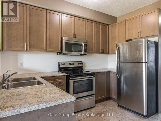 Building Photo - 172 Wedgewood Dr