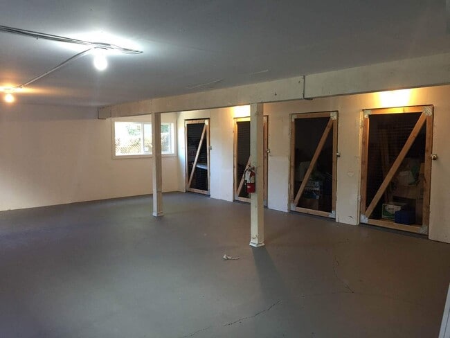 Building Photo - Better than Cool 2 bedroom in Creston-Kenilworth