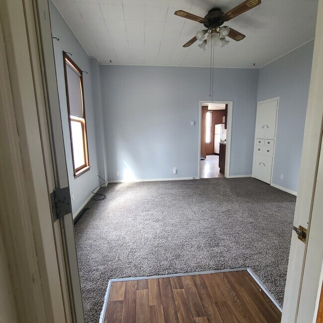 Foto del edificio - 610 2nd St SW