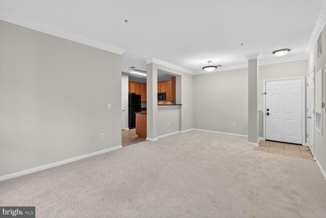 Foto del edificio - 4860 Eisenhower Ave