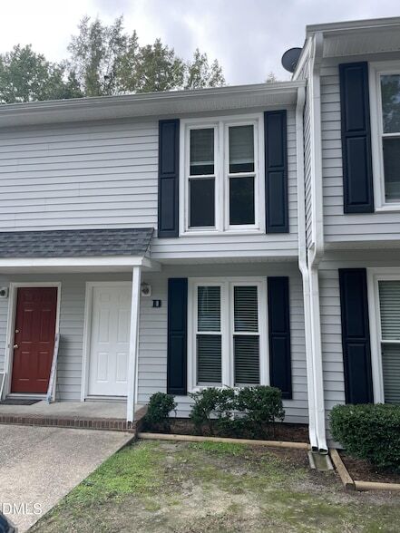 Foto principal - 212 S Hollybrook Rd
