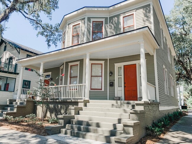 Building Photo - 2501 Barnard St