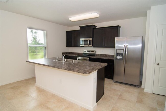 Building Photo - 3116 Yellowstone Cir