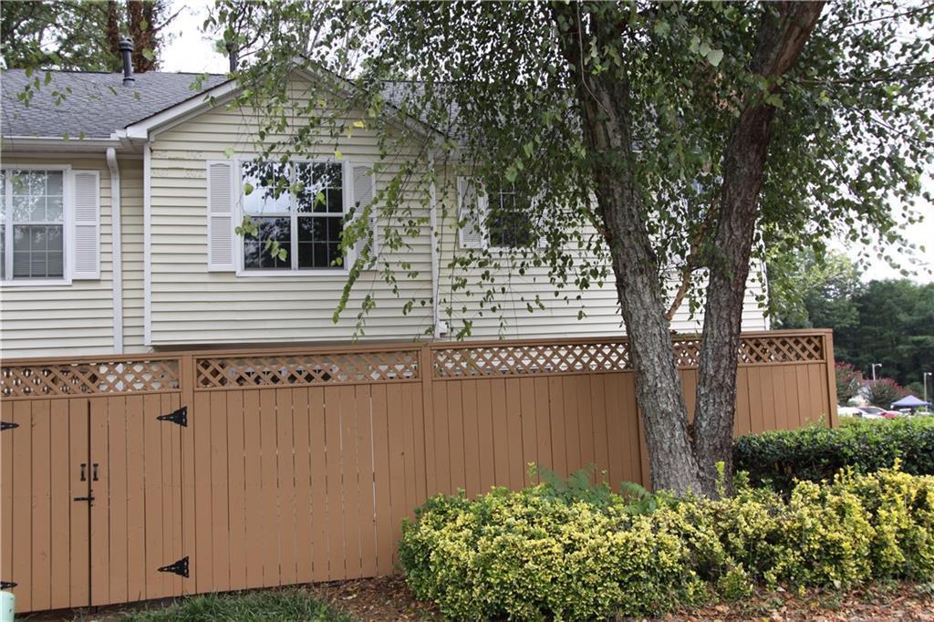 Photo - 5577 Clover Rise Ln (Norcross, GA)