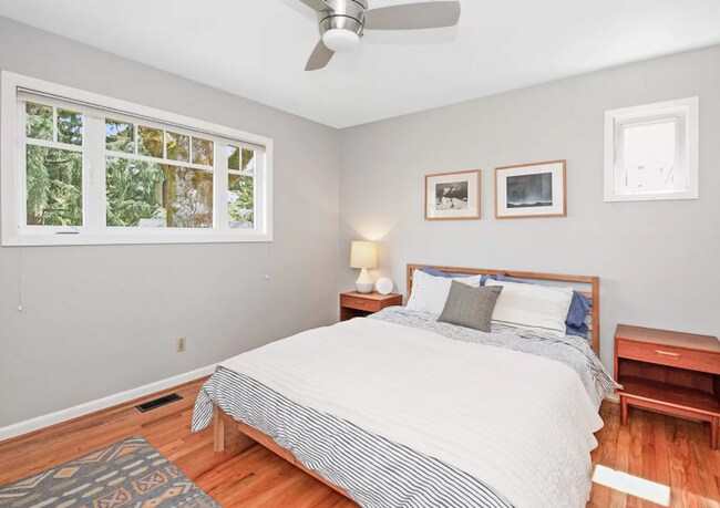 Foto del edificio - |NEW| ~ Charming 3-Bedroom Home in Portlan...