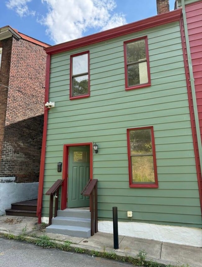 Building Photo - 939 Lamont St