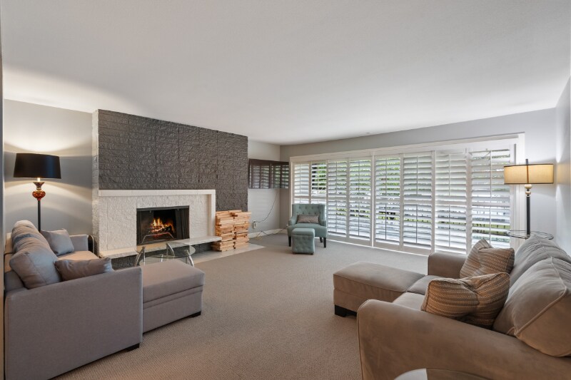 Foto principal - 16250 Pacific Hwy