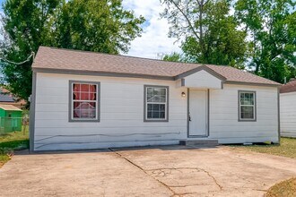 Building Photo - 6823 Goforth St