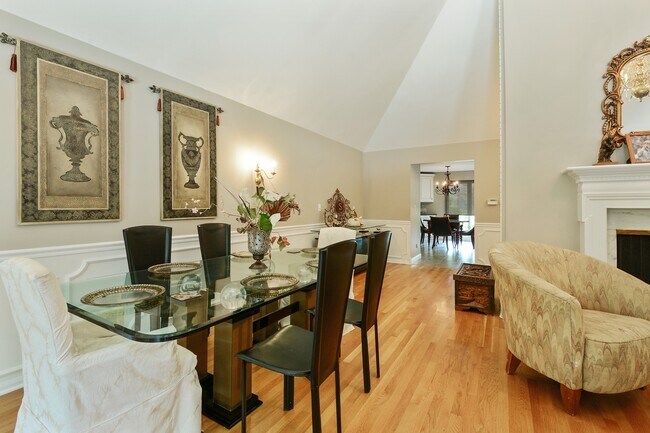 Foto del edificio - 2320 Coach Rd