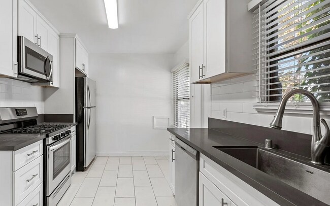 Foto del edificio - 5427 Kinston Ave