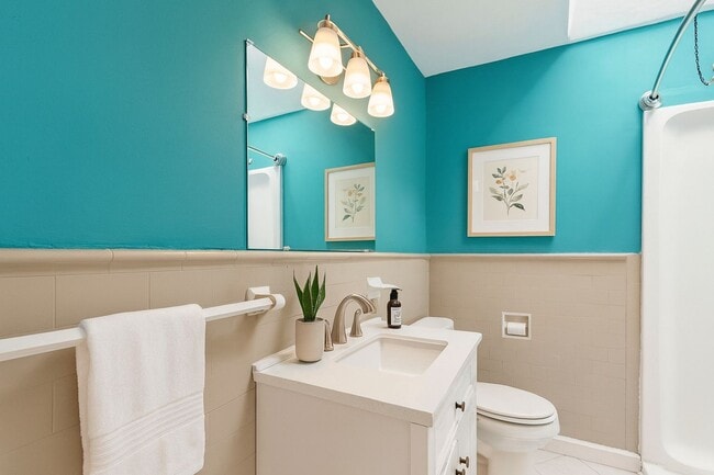 Foto del edificio - 358 E Upsal St