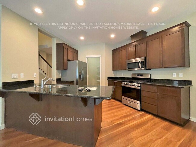 Foto del edificio - 19426 90 Ave Ct E