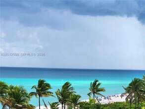 Building Photo - 2030 S Ocean Dr