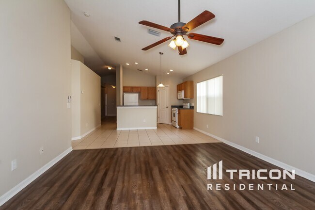 Building Photo - 7729 Bristol Park Drive Apollo Beach FL