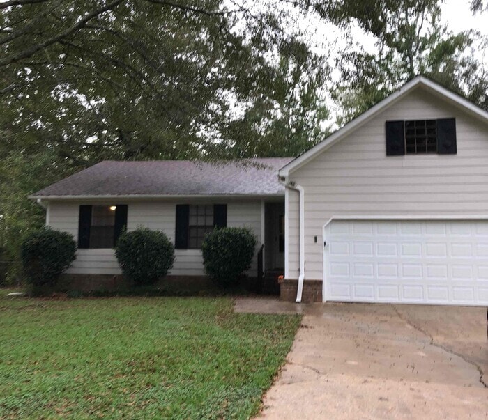 2215 Pup Run, Helena, AL 35080 House for Rent in Helena, AL