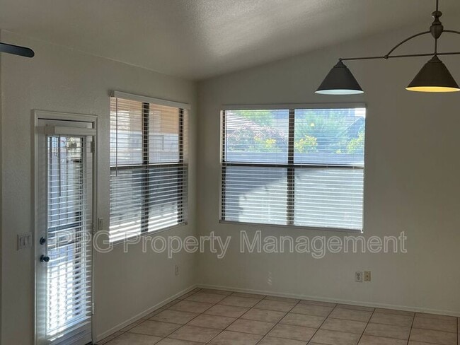 Foto del edificio - 6455 W Escuda Rd