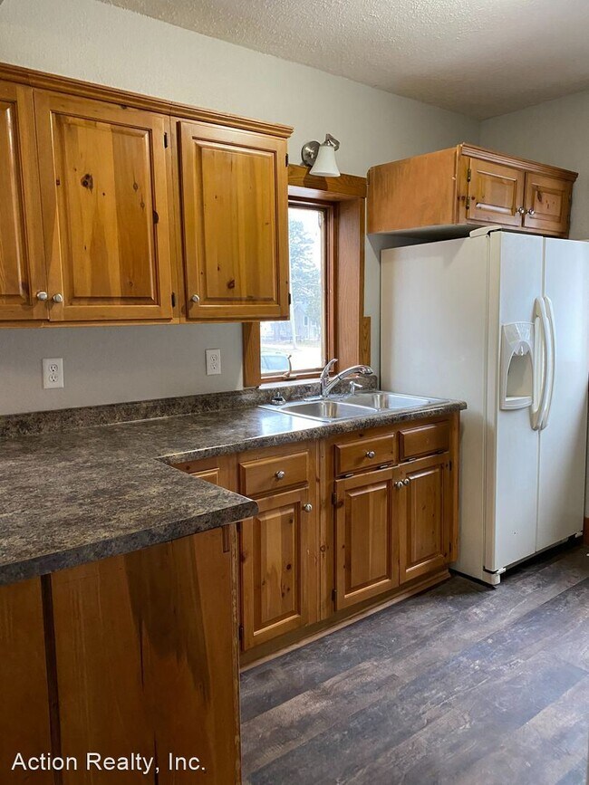 Building Photo - 4 br, 1 bath House - 2104 4th Ave S