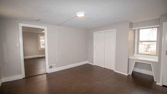 Extra Room on 2nd Floor - 501 Shippen St