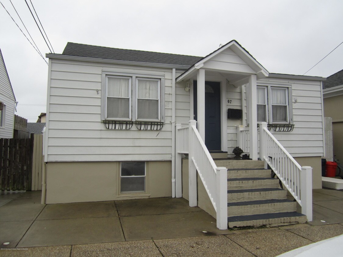 Primary Photo - 67 Kearney Ave
