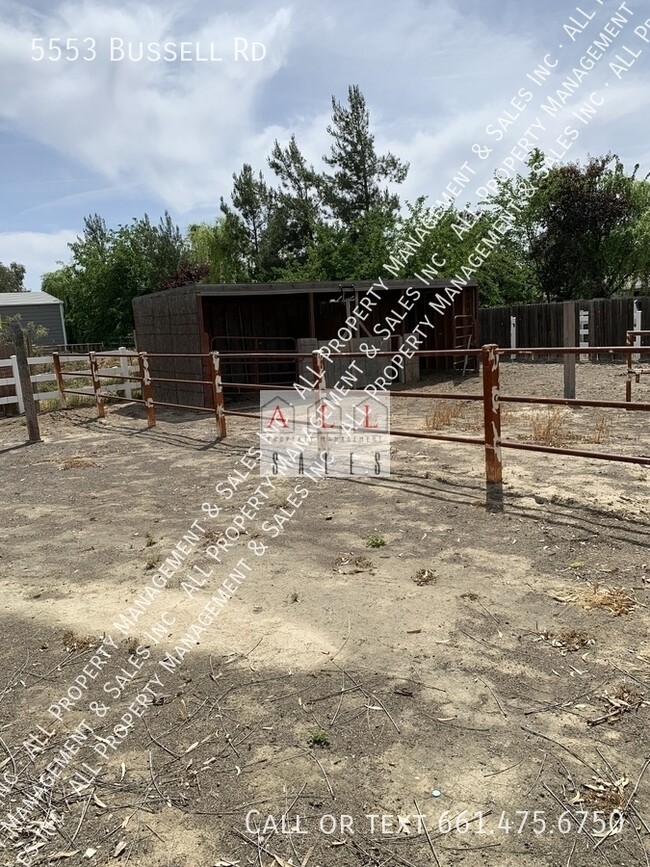Building Photo - 5553 Bussell Rd