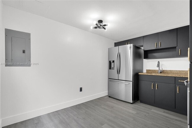 Foto del edificio - 575 NW 99th St