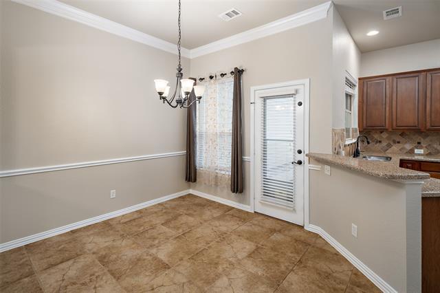 Foto del edificio - 4245 Swan Forest Dr